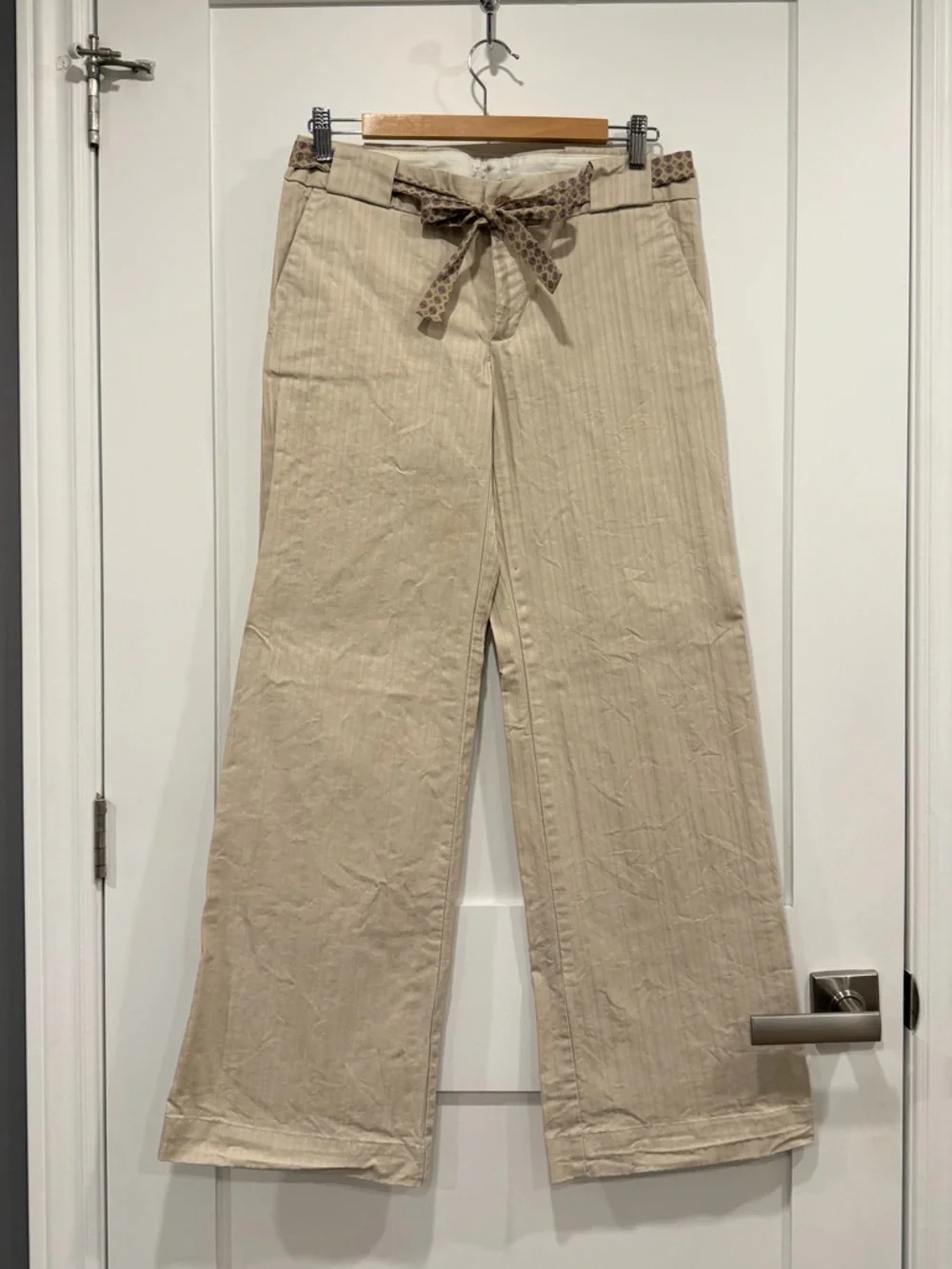 Y2K GAPstretch, Beige Stretch Ankle Wide Leg Chino with flowered tie belt - Picture 2 of 11